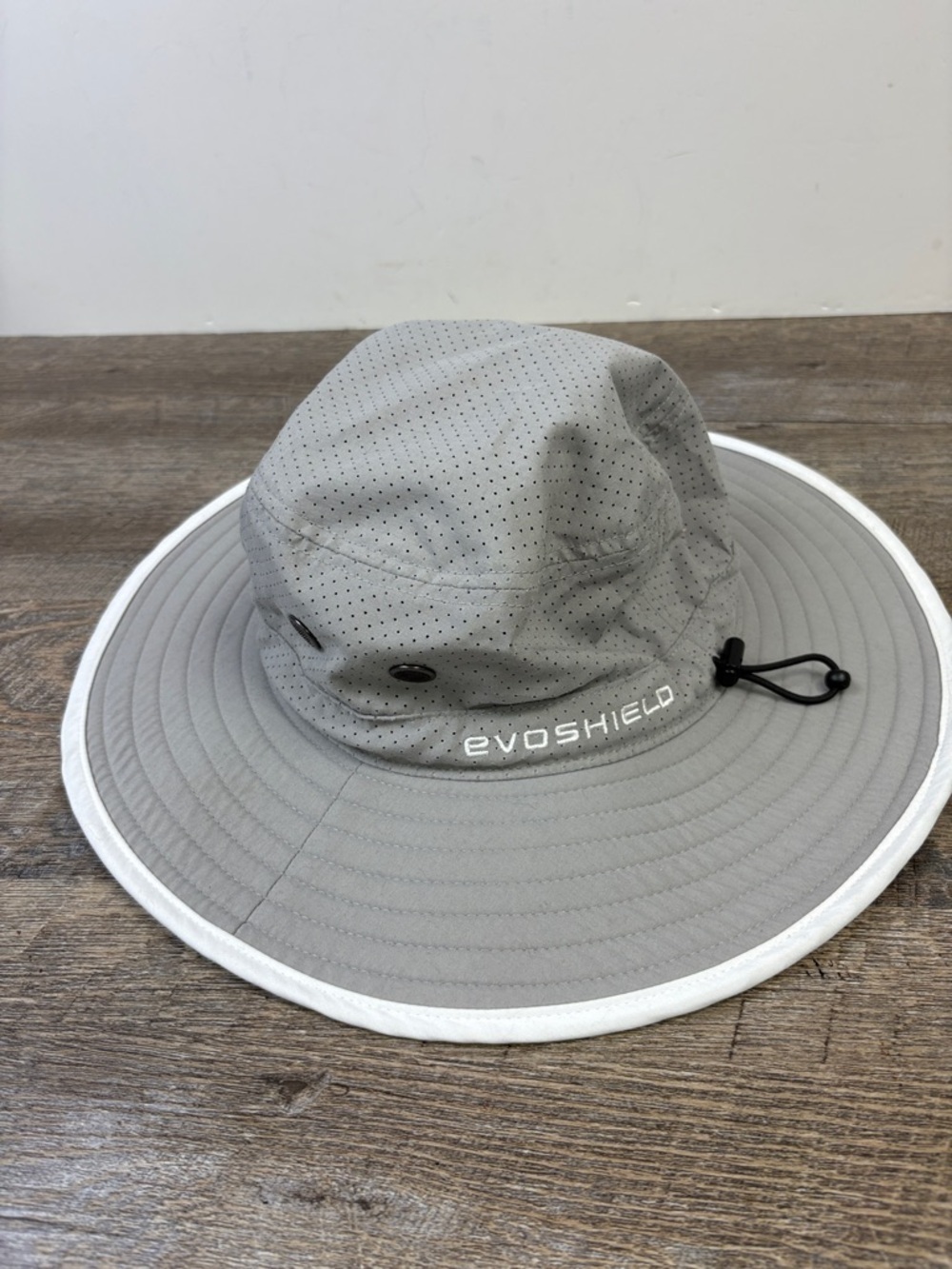 EvoShield Performance Boonie Hat Gray Wide Brim Athletic Sun Hat NWT